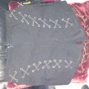 Spirit black shorts  size L